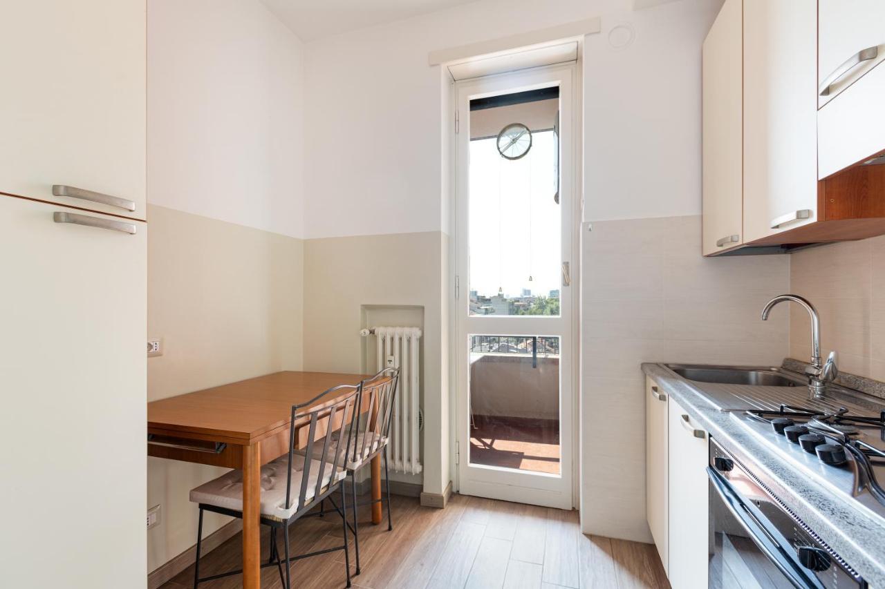Milano - Roomy Apartment 300 M From M3 Affori Fn! Exterior foto